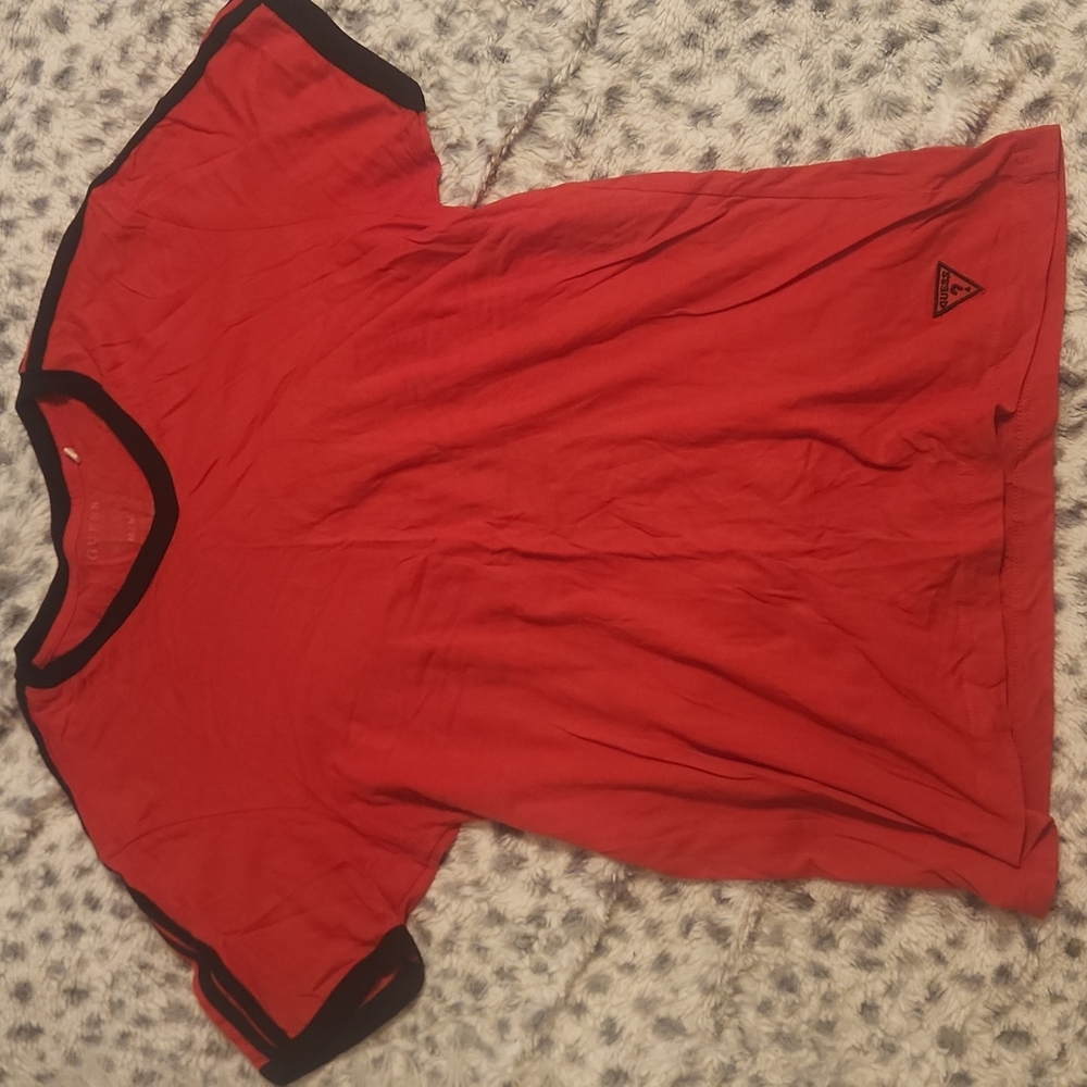 Guess tee shirt